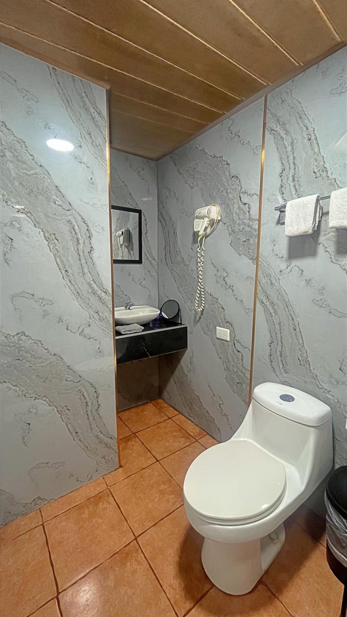 Casa Jungle Monteverde B&B 외부 사진